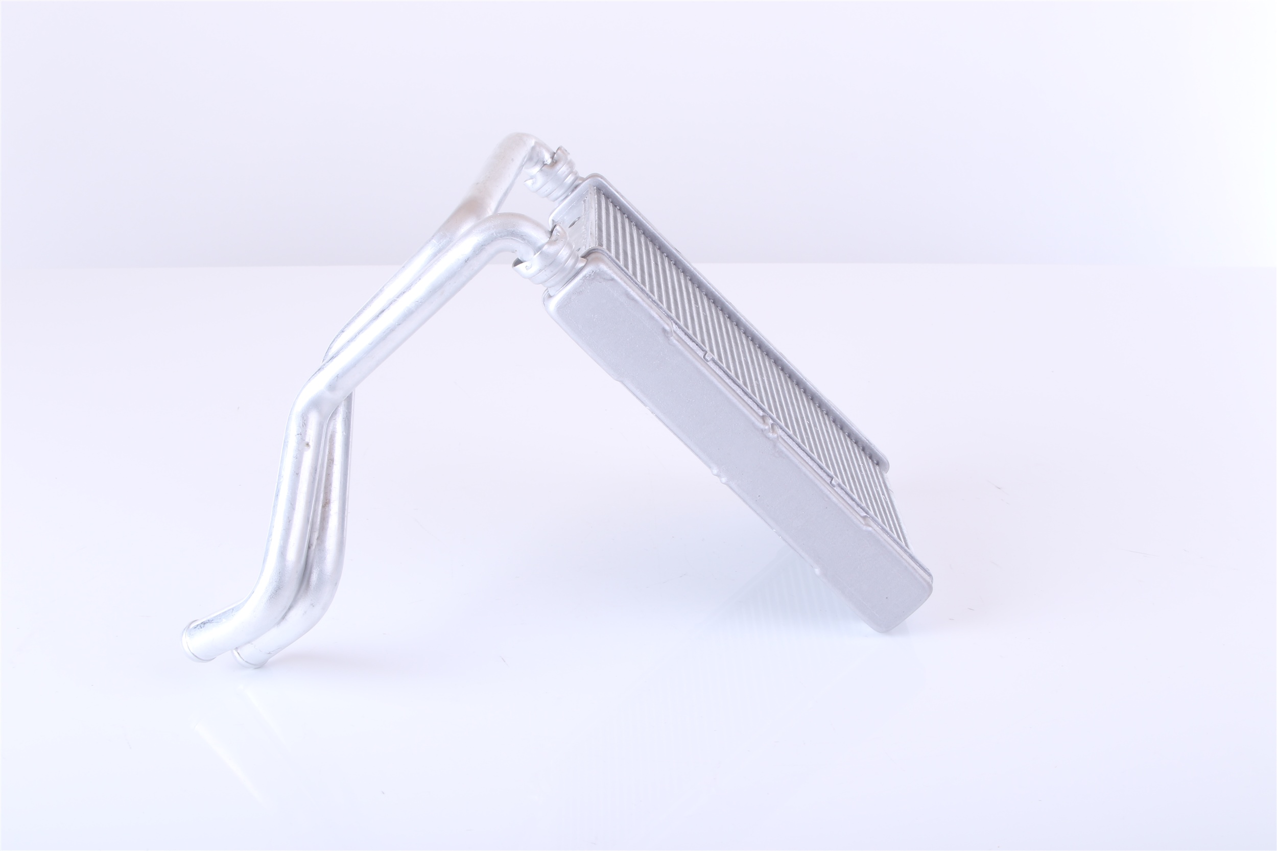 NISSENS 707093 Varmeregister TOYOTA Yaris I Hatchback (P1) 1.0 (SCP10_) Bensin 68 hk 2001 pris