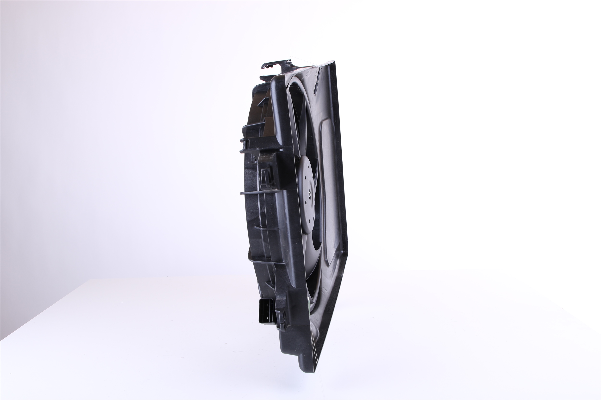 NISSENS 85897 Ventola raffreddamento KIA cee‘d II Hatchback (JD) 1.6 CRDi Diesel 128 CV 2017 prezzo