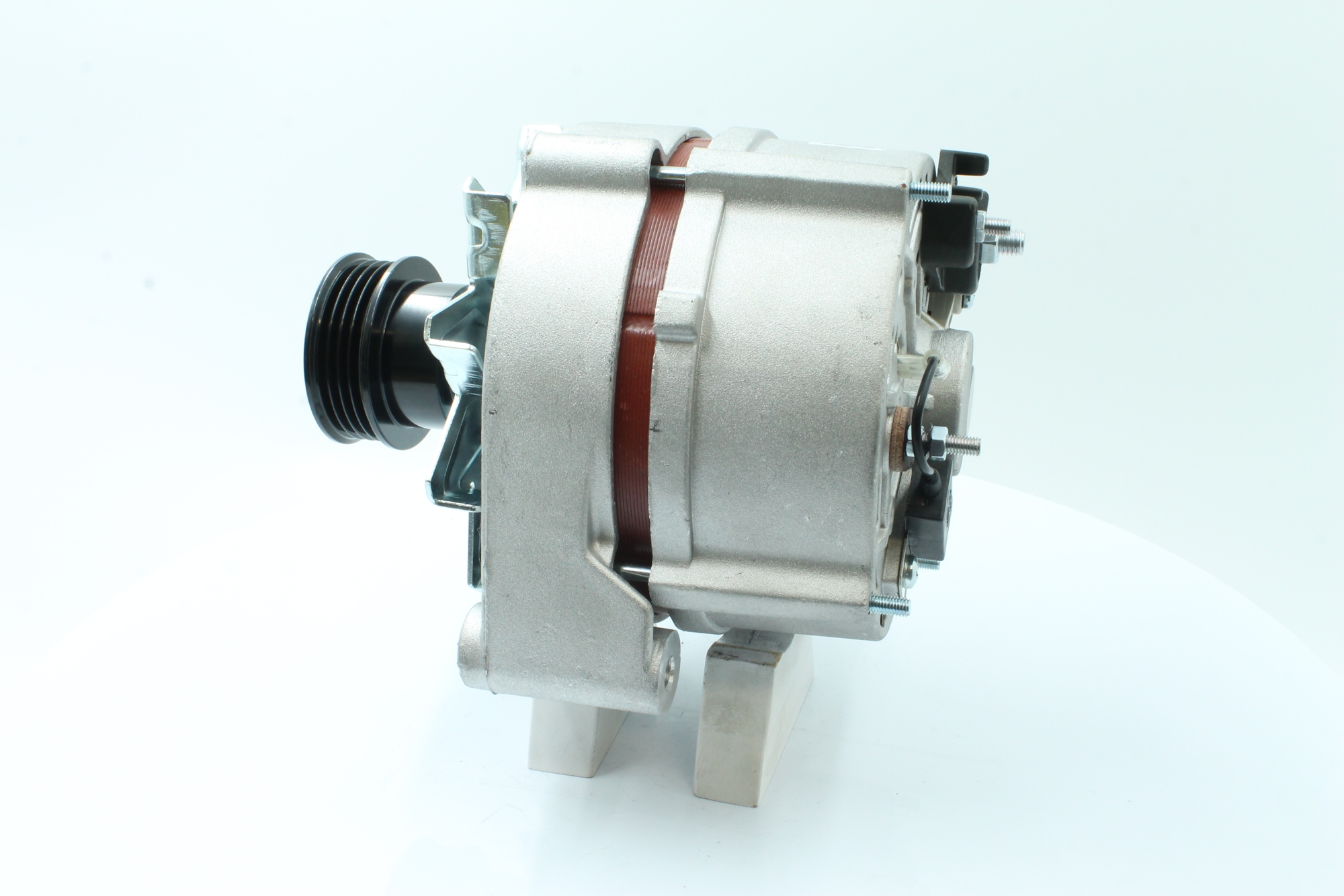 Alternador PowerMax 89212624 adequados para MERCEDES-BENZ, AUDI barato
