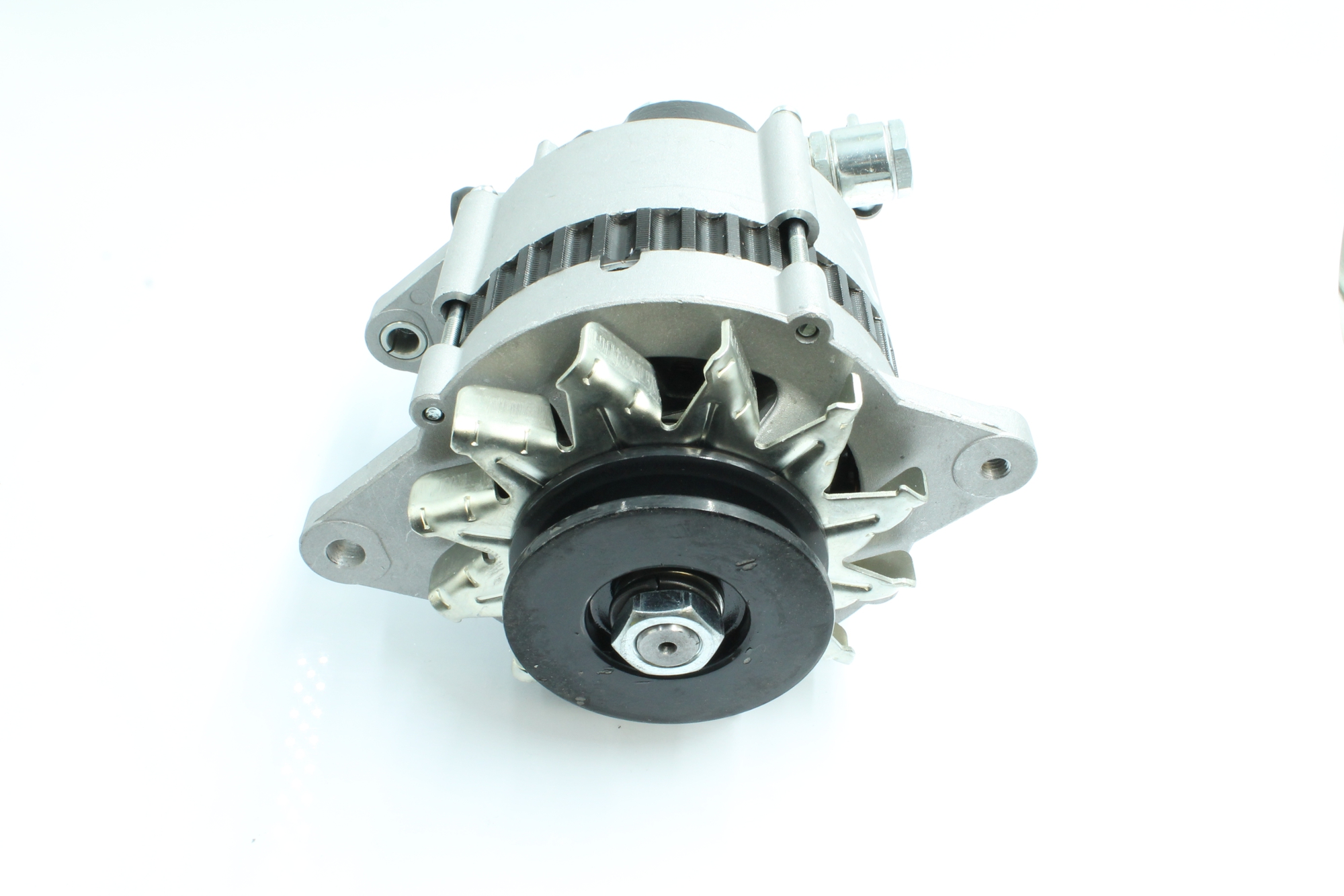 Alternador PowerMax 89212854 adequados para FORD, NISSAN barato