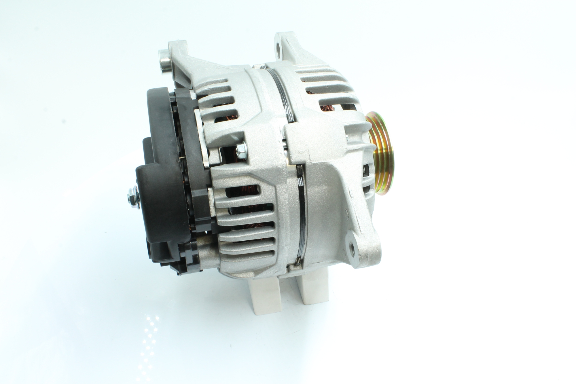 MD327551 OE PowerMax Alternator 89213271