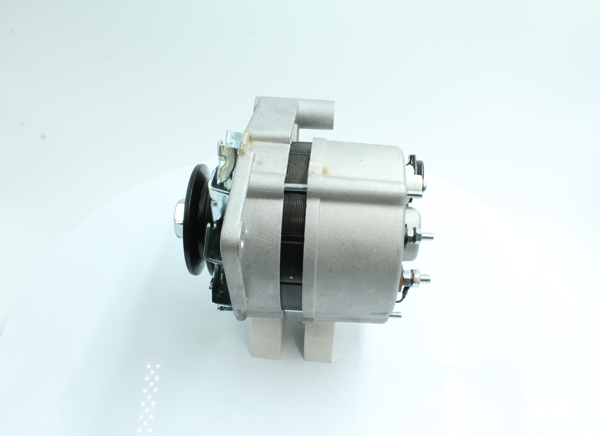 Alternateur PowerMax 89213403 appropriées pour OPEL, VAUXHALL pas cher