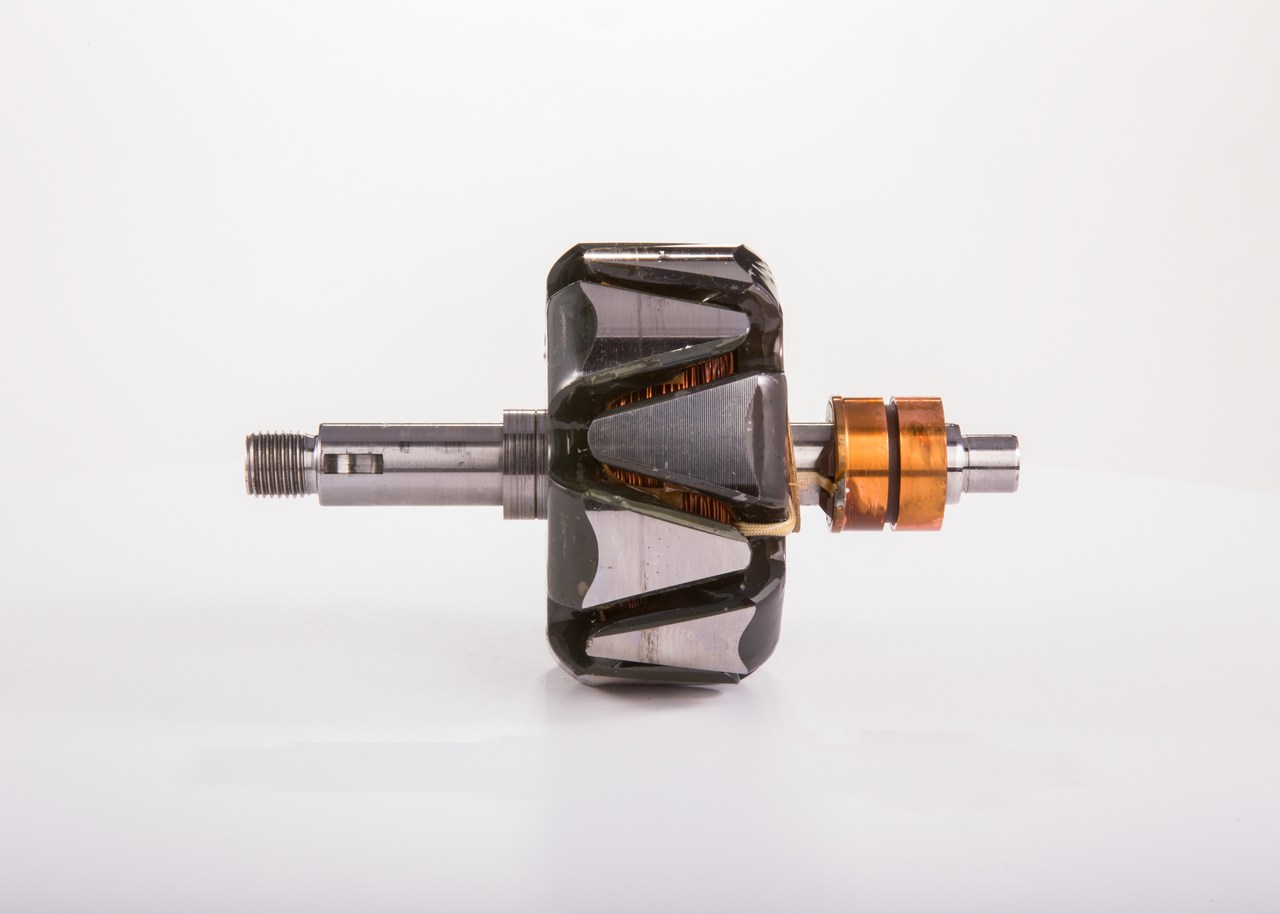 Rotor, alternador BOSCH 9 121 080 956 adequados para RENAULT, BMW, VW, MERCEDES-BENZ, PEUGEOT barato