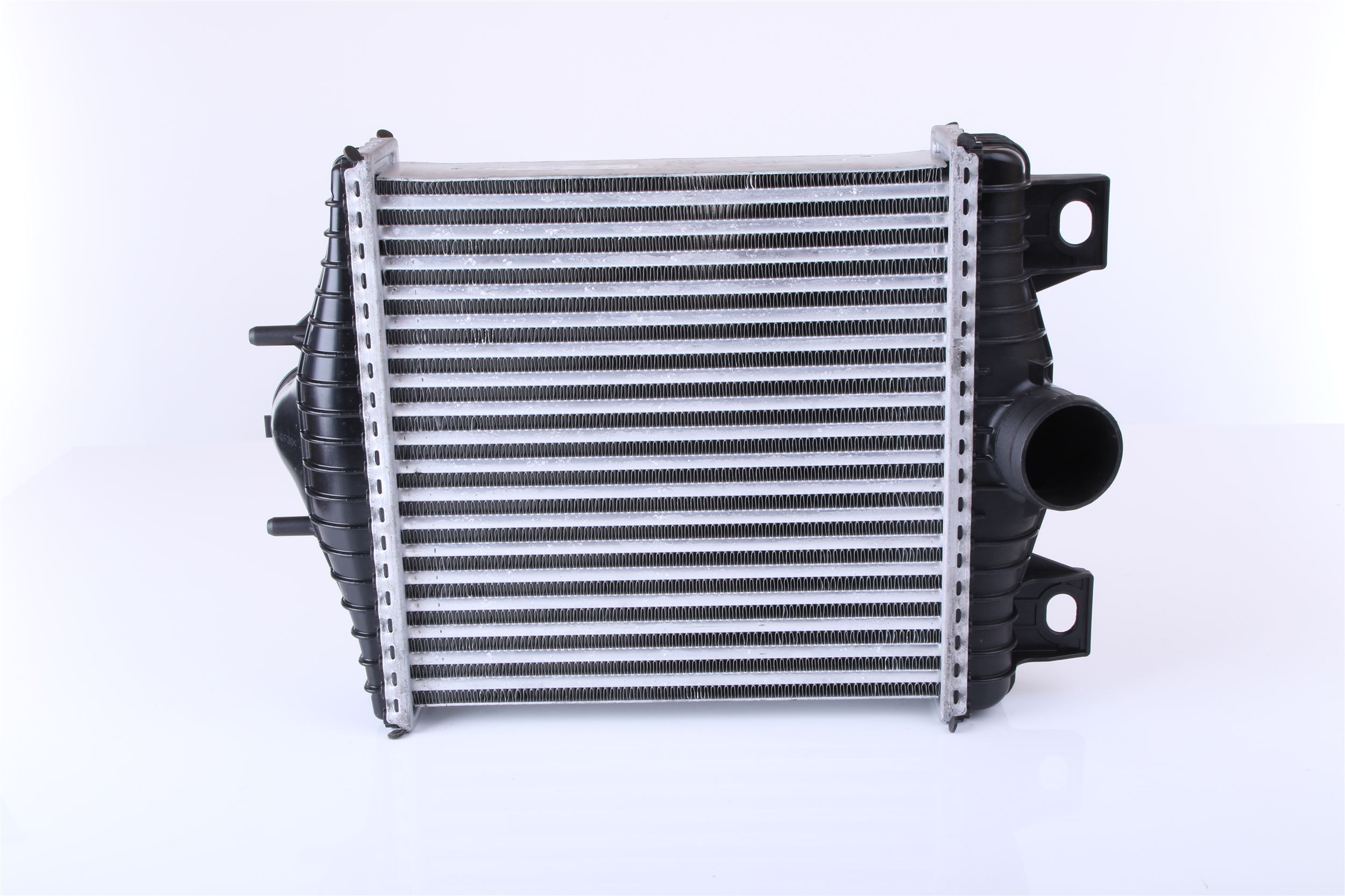 NISSENS 961427 Intercooler för turbo Land Rover L405 5.0 SCV8 4x4 Bensin 510 hk 2014 pris