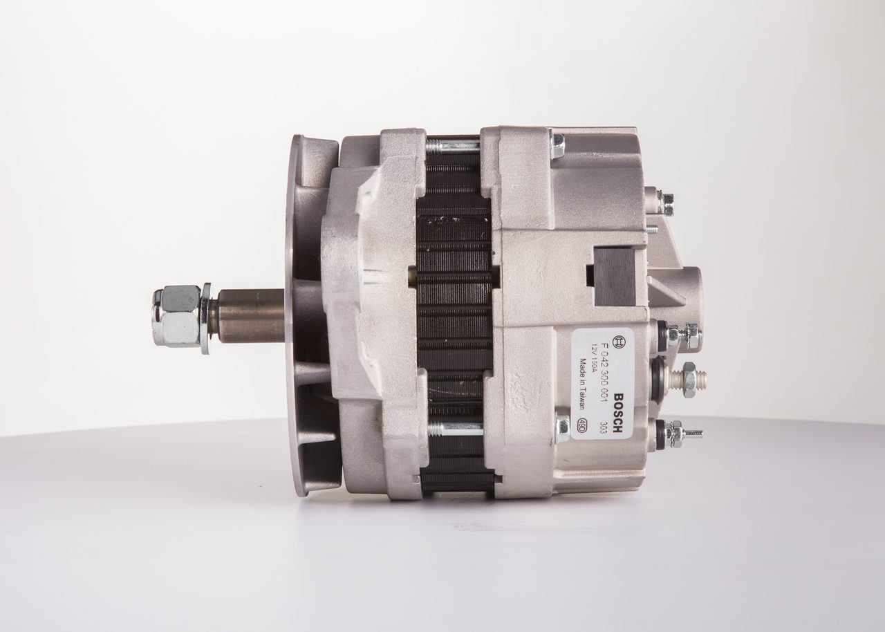 Alternador BOSCH F 042 300 001 adequados para RENAULT, BMW, VW, MERCEDES-BENZ, PEUGEOT barato