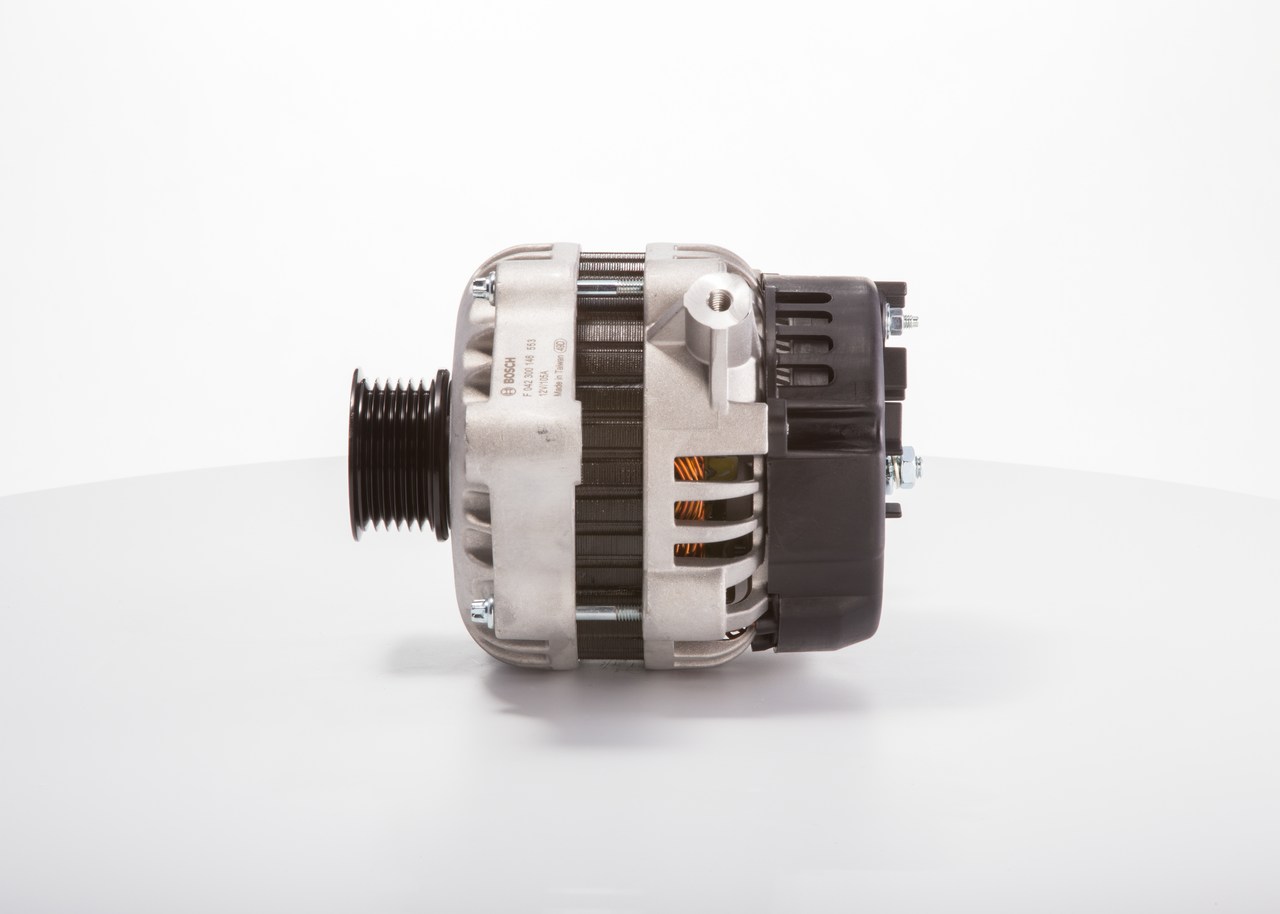BOSCH F 042 300 146 Dynamo OPEL Omega B Sedan (V94) 2.0 (F69, M69, P69) Benzin 122 HK 1995 pris