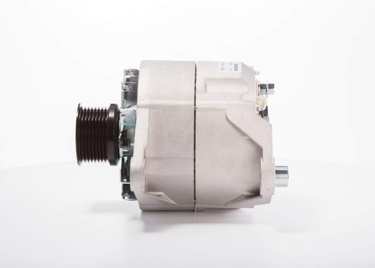 Alternator BOSCH F 042 301 034 primeren za VW, BMW, RENAULT, AUDI, MERCEDES-BENZ poceni