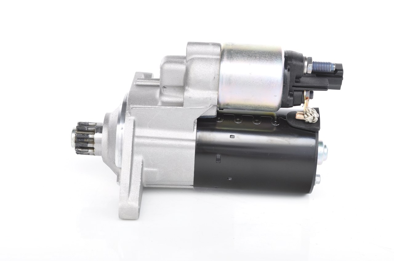 02E911023SX OE BOSCH Starteris 0 001 121 435