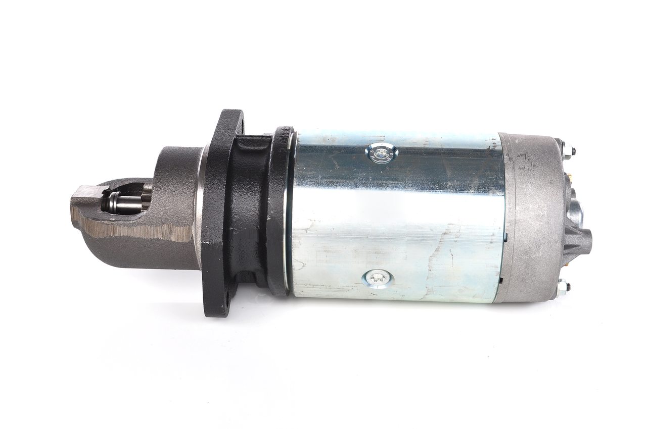 Käynnistysmoottori BOSCH 0 001 368 302 sopivat MERCEDES-BENZ, VW, BMW, TOYOTA, VOLVO halvalla