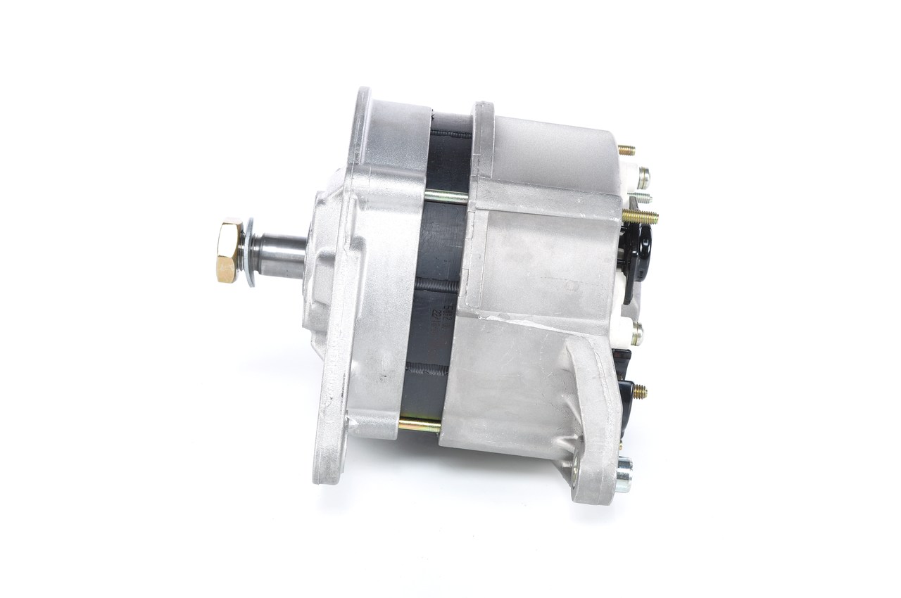 Laturi BOSCH 0 120 488 286 sopivat MERCEDES-BENZ, VW, BMW, TOYOTA, VOLVO halvalla
