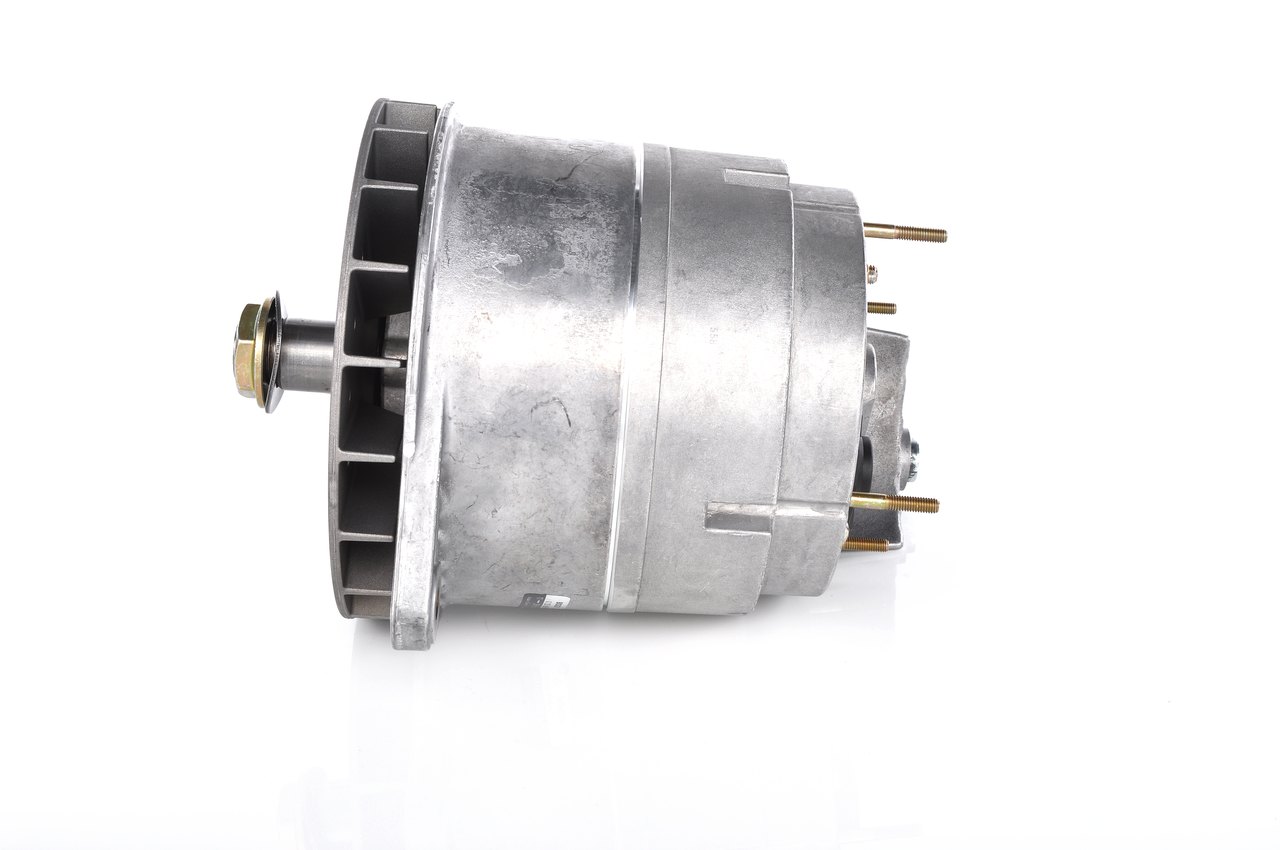 Laturi BOSCH 0 120 689 540 sopivat MERCEDES-BENZ, VW, BMW, TOYOTA, VOLVO halvalla