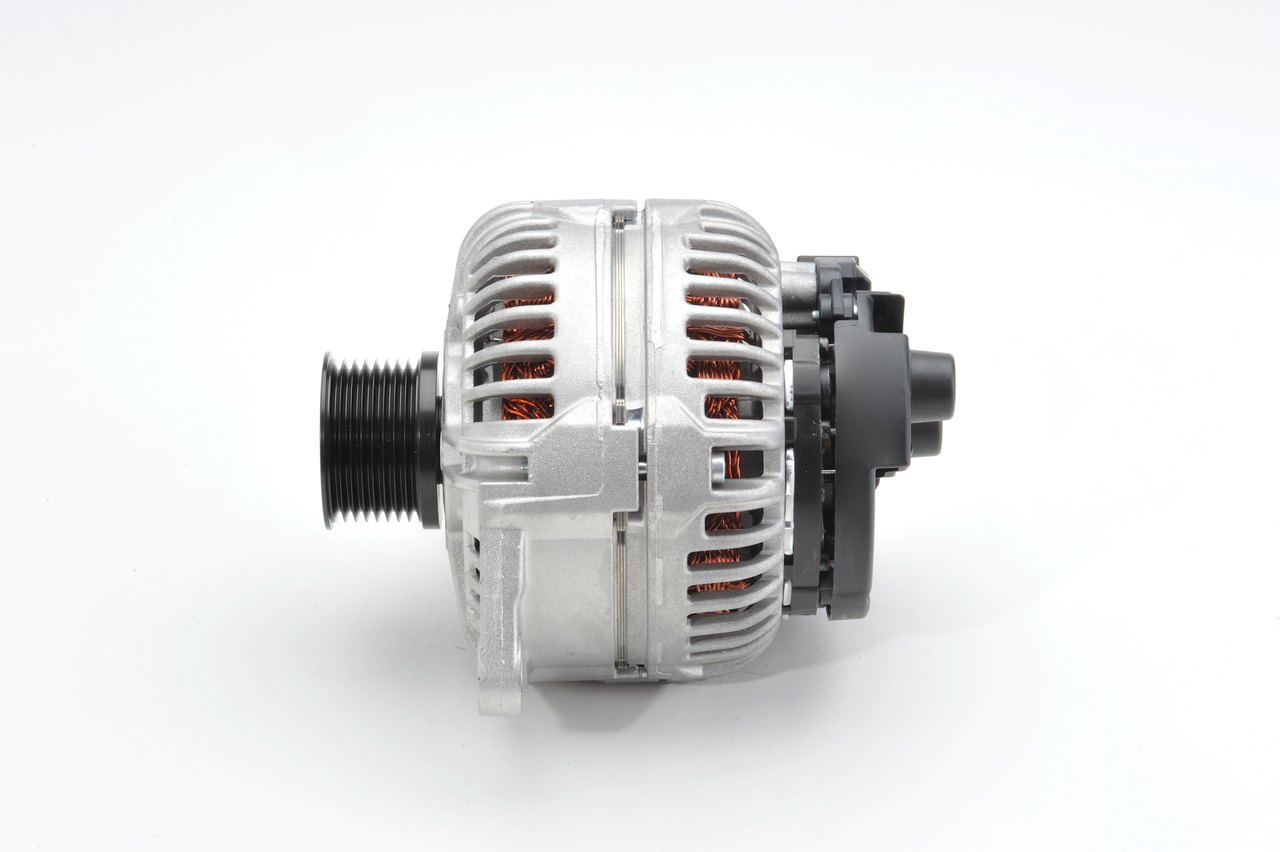 Dynamo / Alternator BOSCH 0 124 655 065 geschikt voor VOLKSWAGEN, BMW, MERCEDES-BENZ, OPEL, FORD goedkope