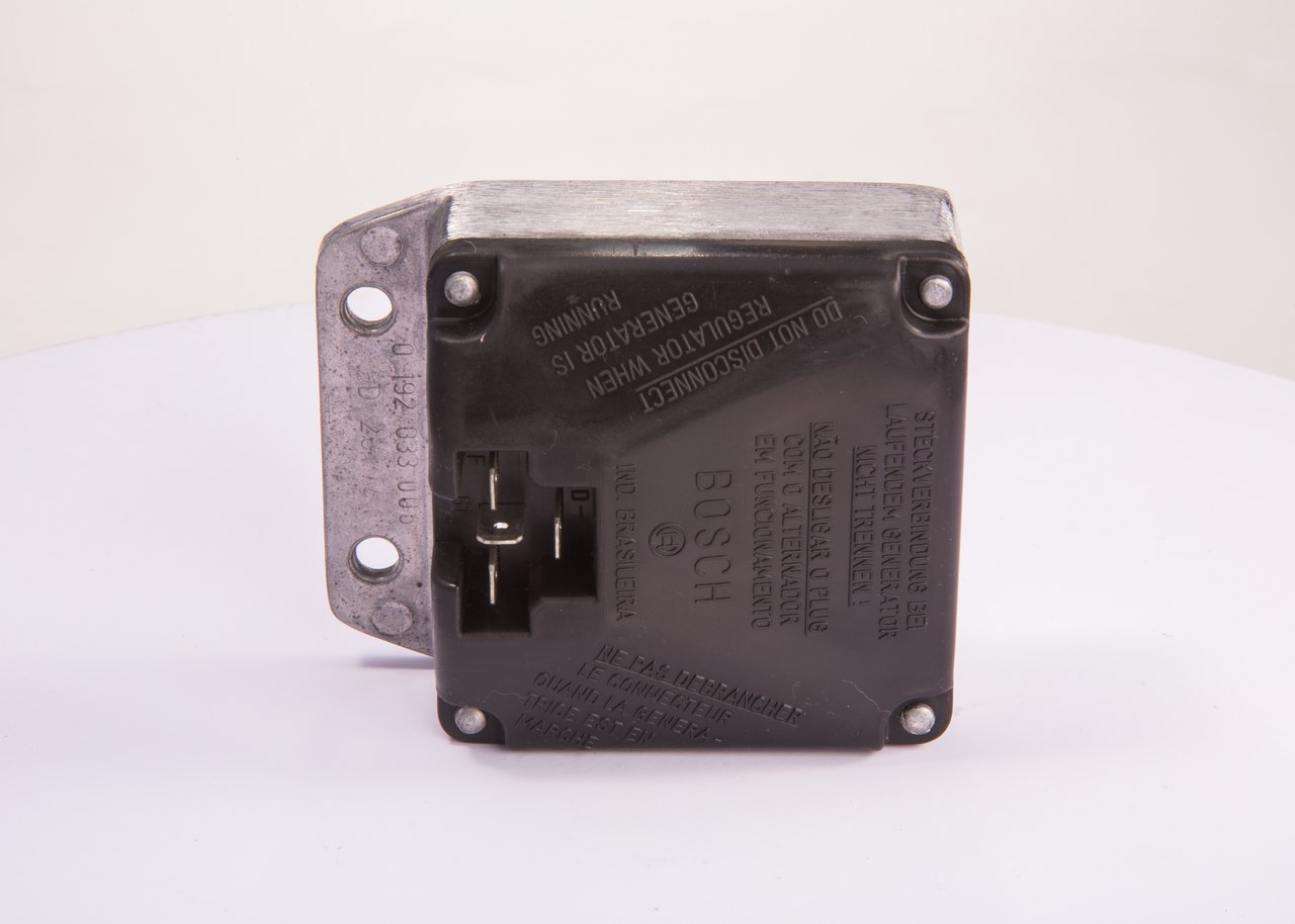 223290 OE BOSCH Regolatore alternatore 0 192 033 005