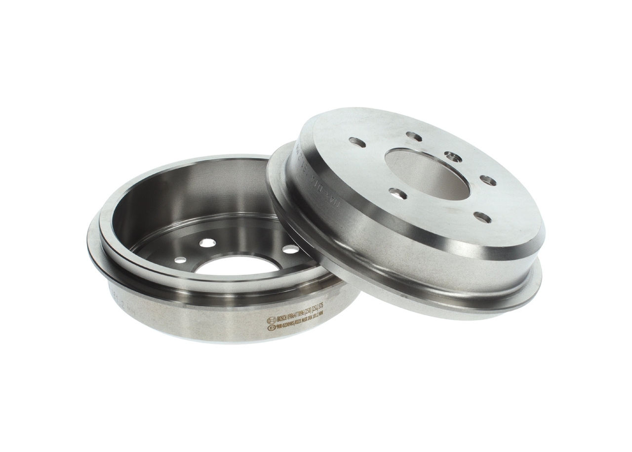 DB171 BOSCH 0 986 477 096 Bremstrommel MERCEDES-BENZ A-Klasse (W168) A 170 CDI 1.7 95 PS Diesel 2004