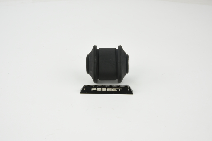 Silent bloc de suspension Mitsubishi Pajero L040 prix 1984: FEBEST MAB-014v