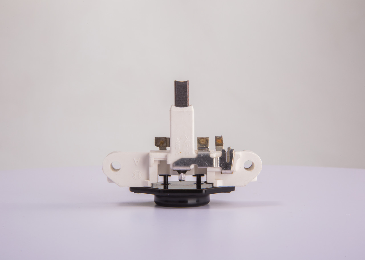 BOSCH Regulador del alternador 1 197 311 212