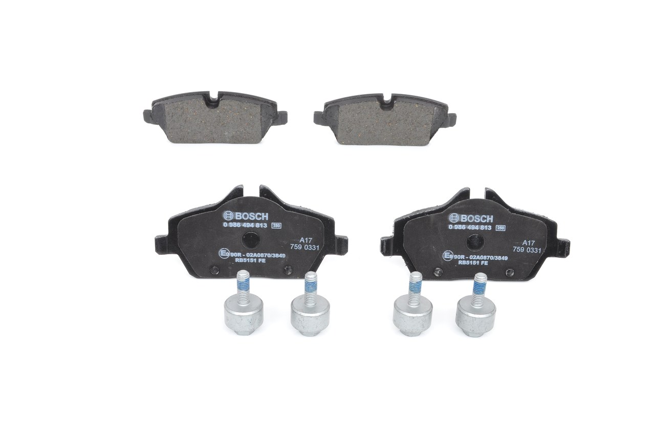Комплект тормозных колодок, дисковый тормоз BOSCH 0 986 494 813 совместимо с BMW дешево