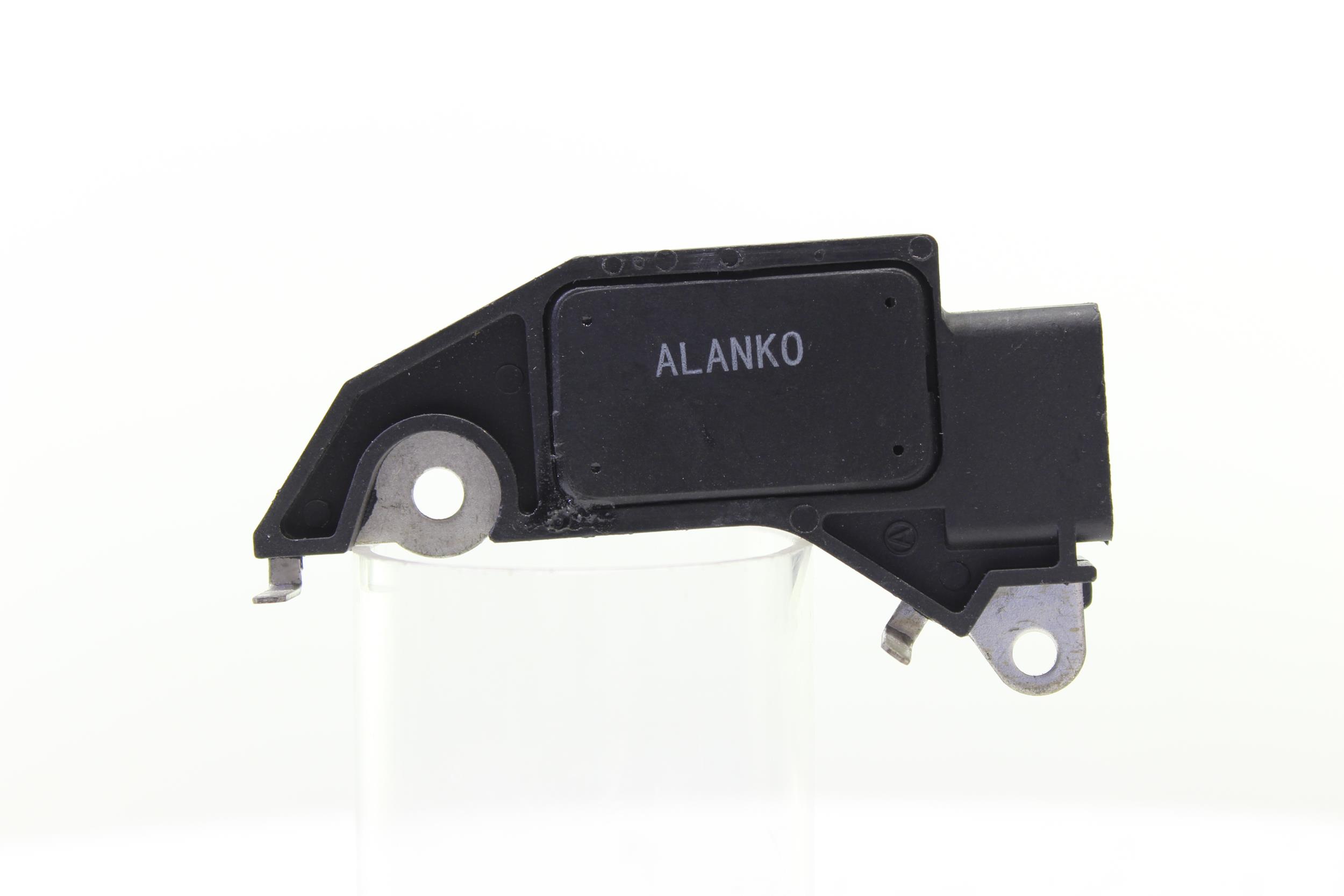 700050 OE ALANKO Régulateur d'alternateur 10700050