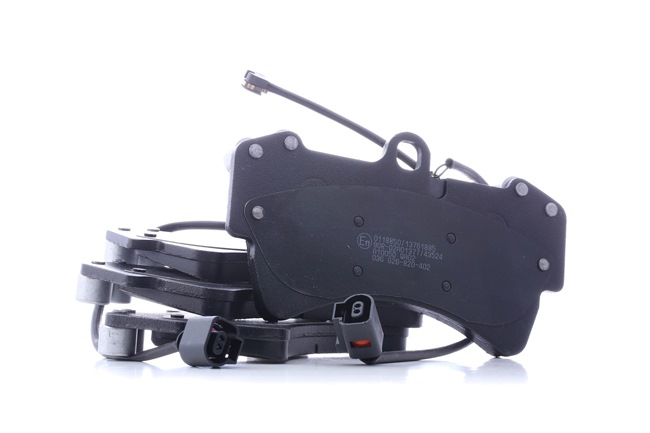 7L0698151J OE STARK Brake pad set SKBP-0011920
