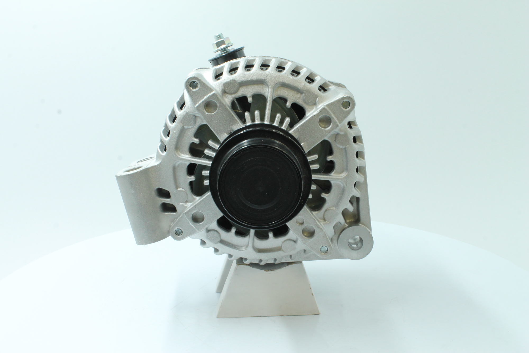 Dynamo / Alternator PowerMax 89215930 geschikt voor JAGUAR goedkope