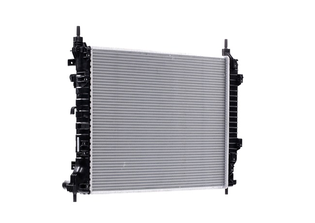 Radiador, refrigeración del motor 4818253 STARK SKRD-0121006