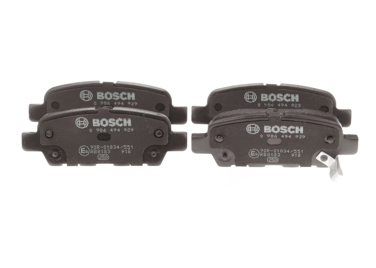 AY060NS907 OE BOSCH Brake pad set 0 986 494 929