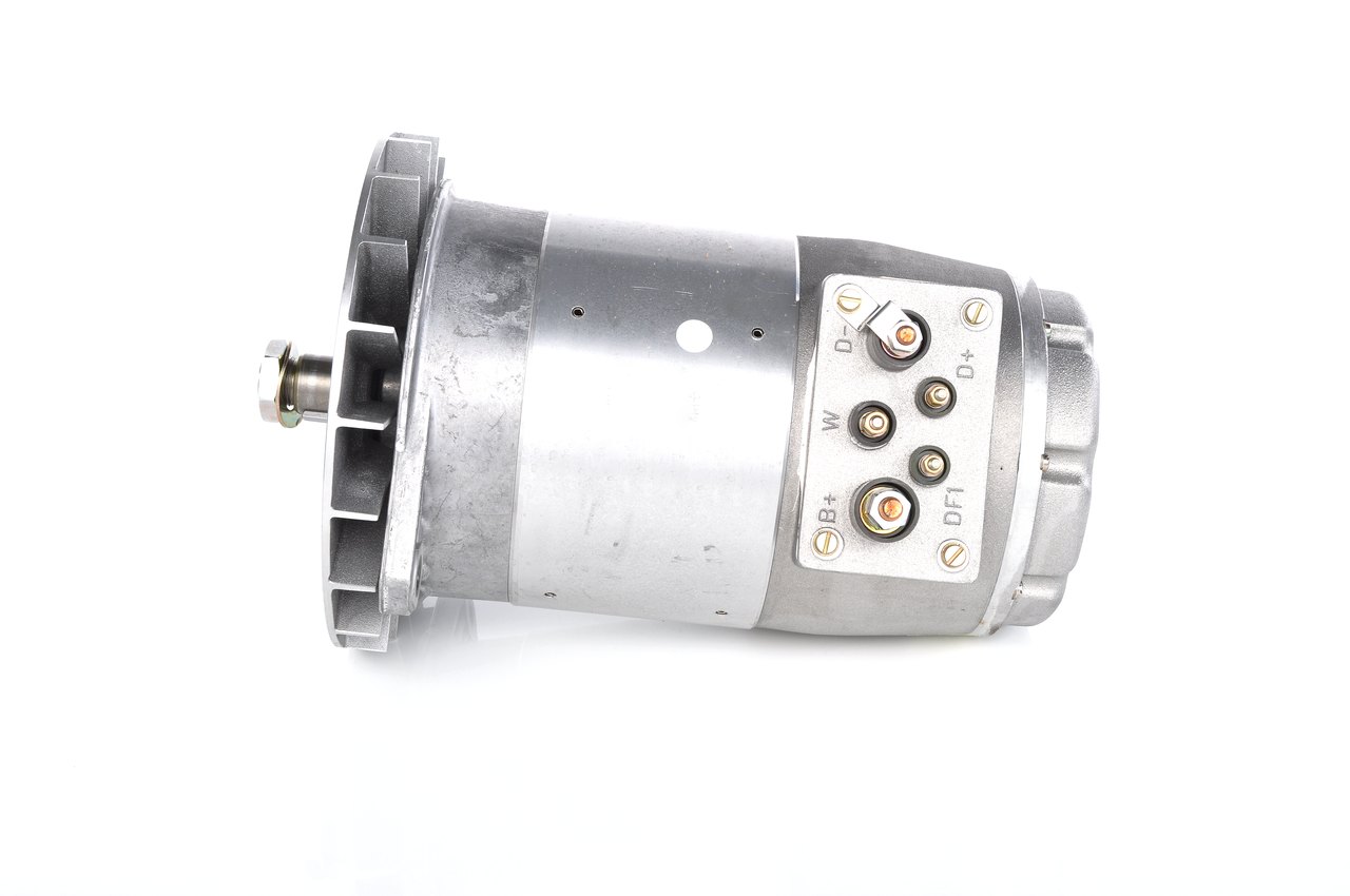 A0131547502 OE BOSCH Генератор 0 120 689 608