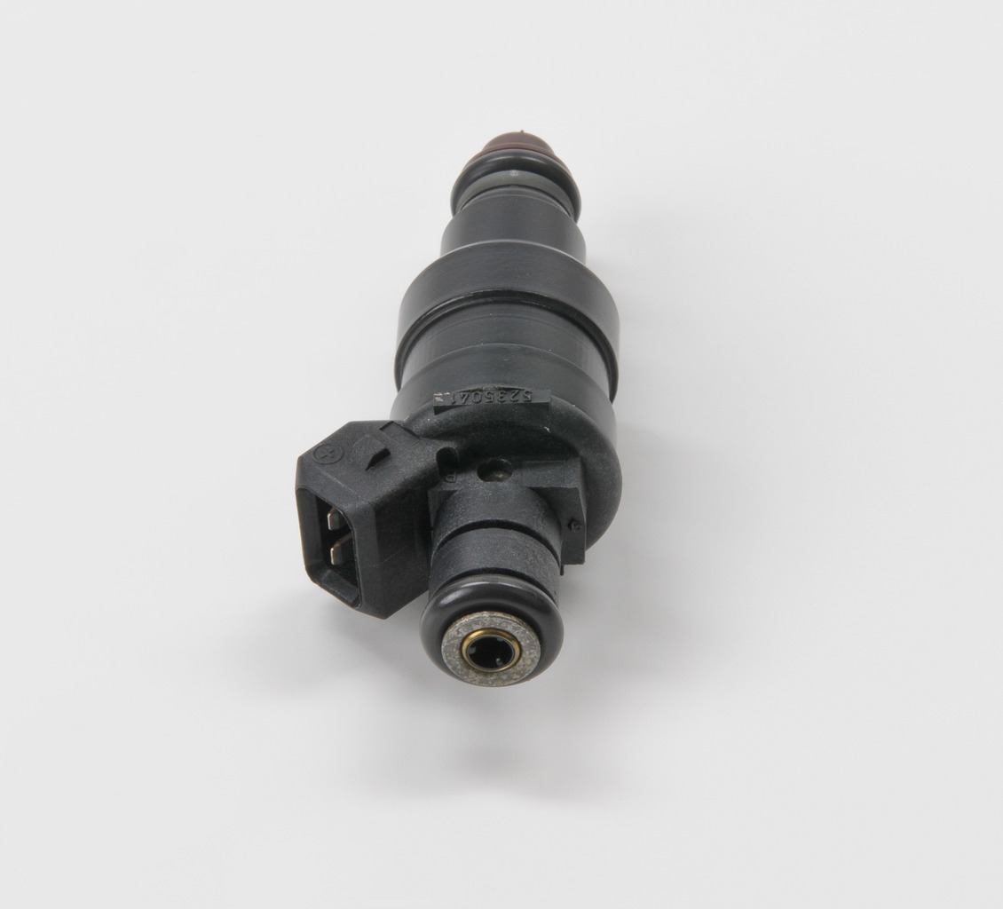 Ruiskutusventtiili BOSCH 0 280 150 223 sopivat MERCEDES-BENZ, VW, BMW, TOYOTA, VOLVO halvalla