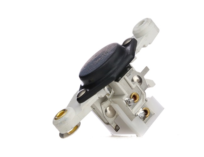 A0021547206 OE STARK Régulateur d'alternateur SKRE-2450096