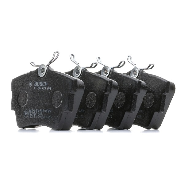 4406000Q2E OE BOSCH Brake pad set 0 986 424 603