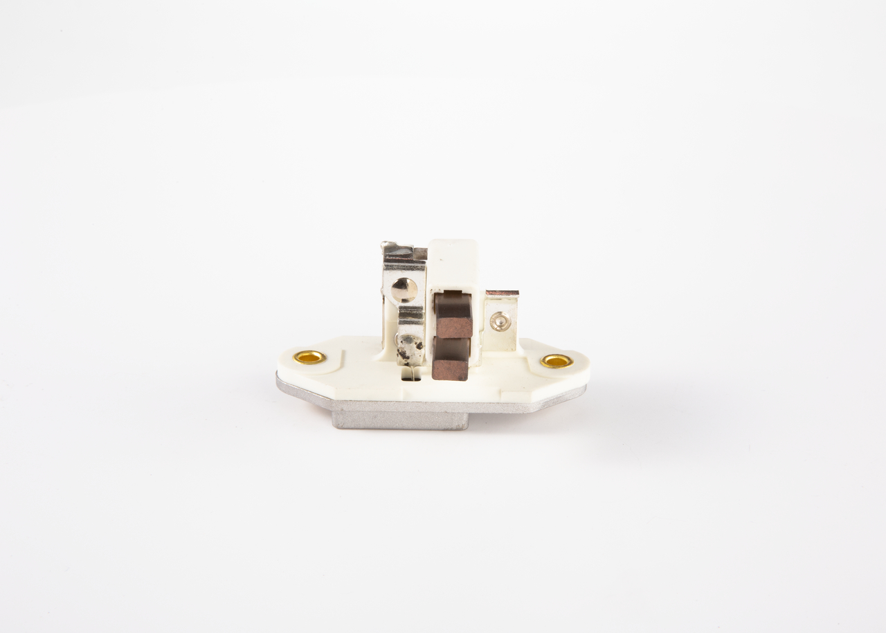 1 986 AE0 013 BOSCH 1 986 AE0 013 Regulador del alternador