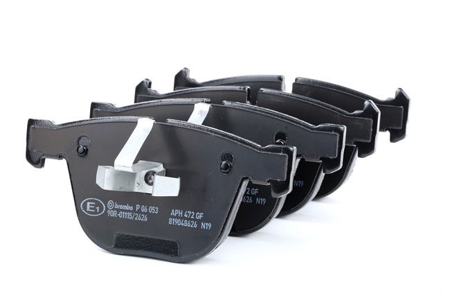 34216793025 OE BREMBO Bremsbeläge P 06 053