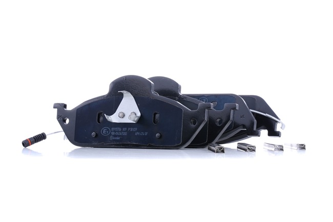 Kit pastiglie freni BREMBO P 50 039 adatti per MERCEDES-BENZ prezzi economici
