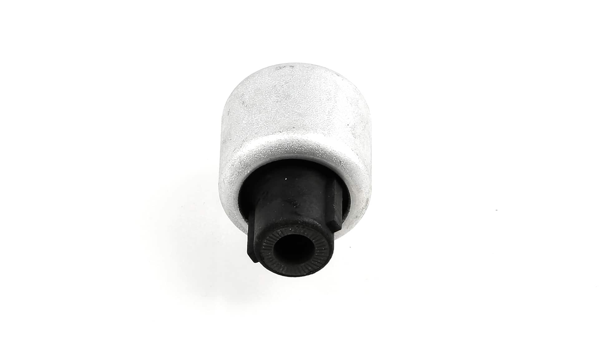 SKF VKDS 338543 Втулки / сайлентблоки рычага BMW 3 Saloon (E90) M3 CRT 4.4 бензин 450 л.с. 2011