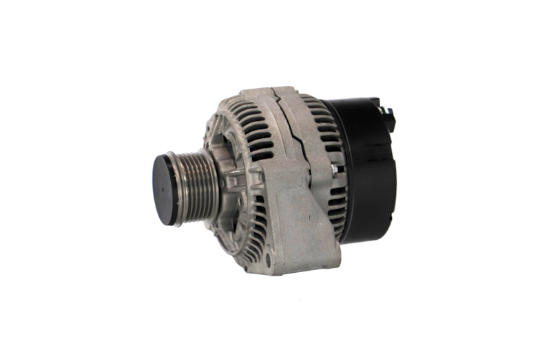 113442 OE REMANTE Alternador 011-003-000381R