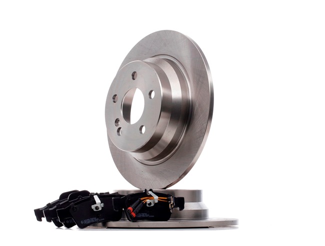 STARK SKBK-10991670 Remschijven en -blokken Mercedes S212 E 250 CGI 1.8 (212.247) Benzine 204 Pk 2013 kosten