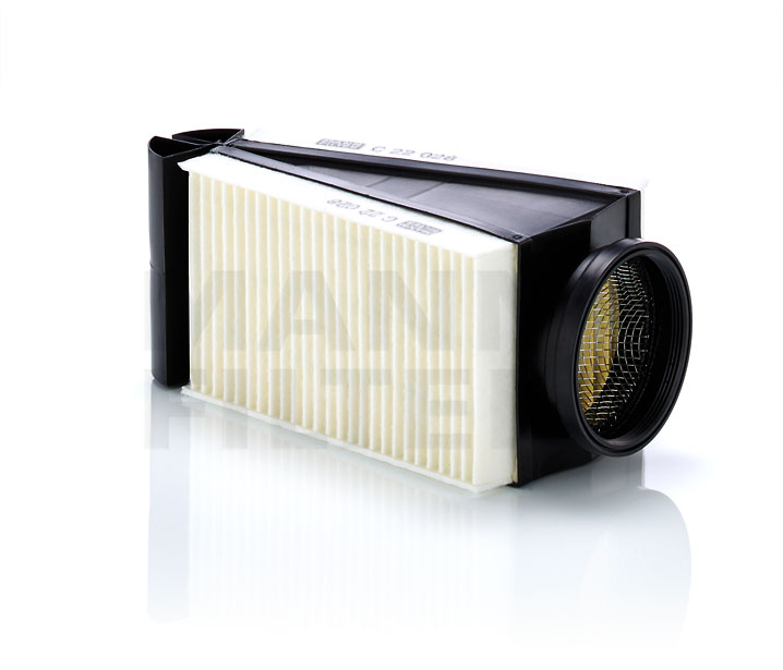 MANN-FILTER C 22 028 zracni filter Mercedes C204