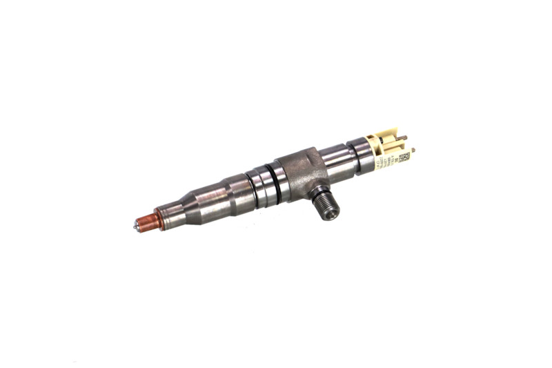 002-003-002396R REMANTE Engine injector diesel and petrol price