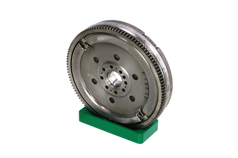 REMANTE 009-001-000270R byta svänghjul FORD KUGA pris