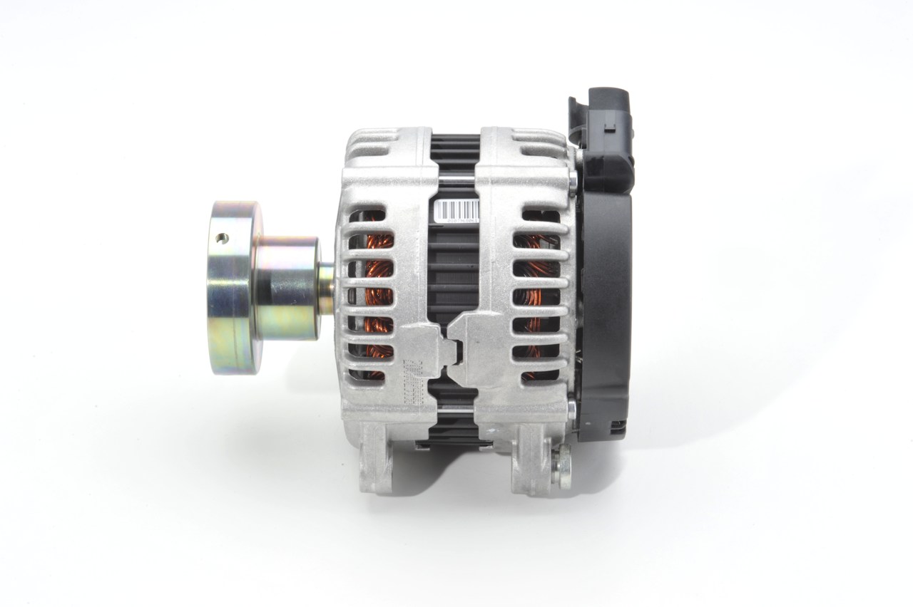 1420871 OE BOSCH Alternator 0 121 615 108