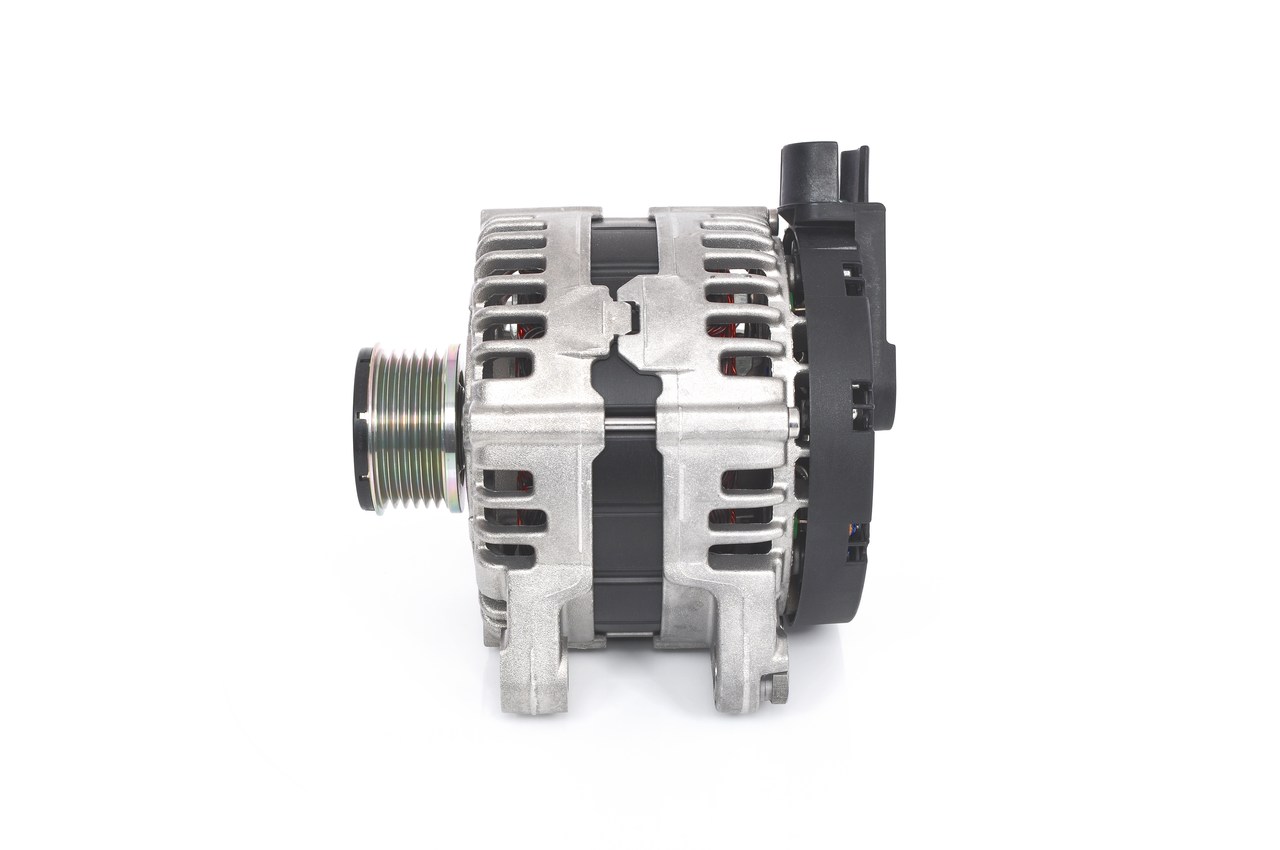 BOSCH 0 121 615 121 Alternatore FORD Mondeo Mk4 Sedan (BA7) 2.0 TDCi Diesel 130 CV 2015 prezzo