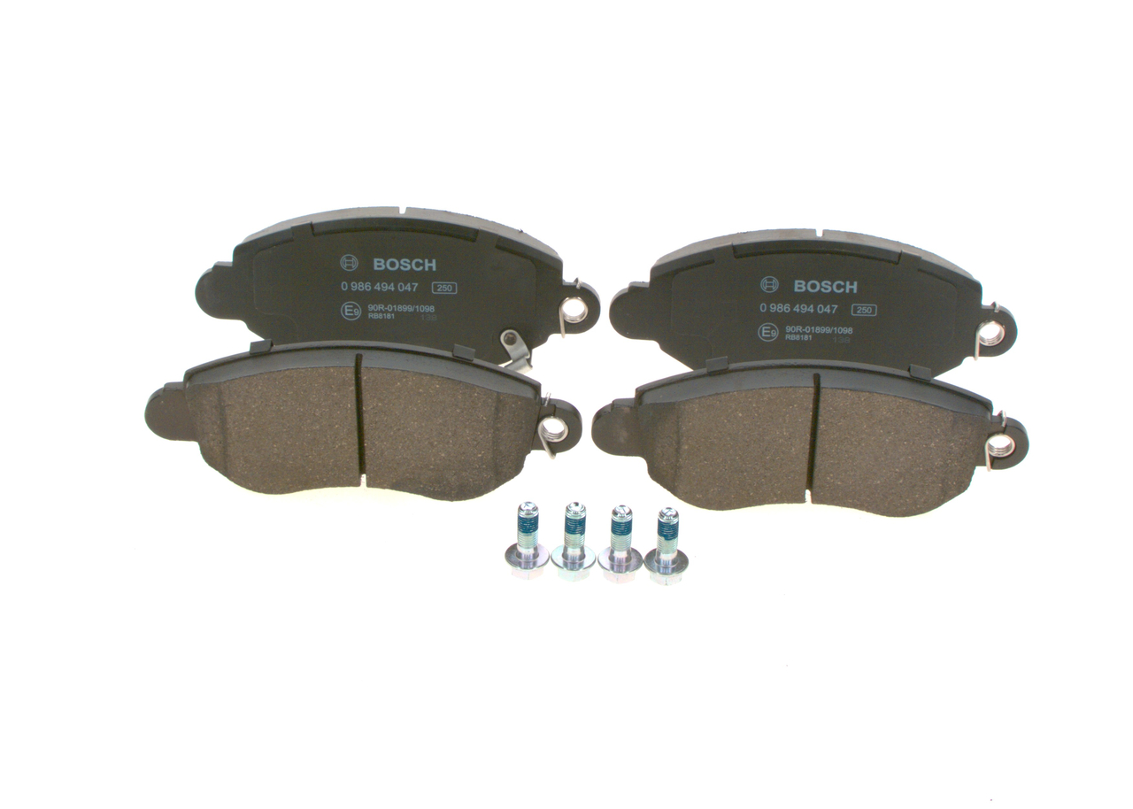 BOSCH 0 986 494 047 Pastiglie dei freni FORD TRANSIT Autobus (FD_ _, FB_ _, FS_ _, FZ_ _, FC_ _) 2.4 TDE Diesel 115 CV 2006 prezzo