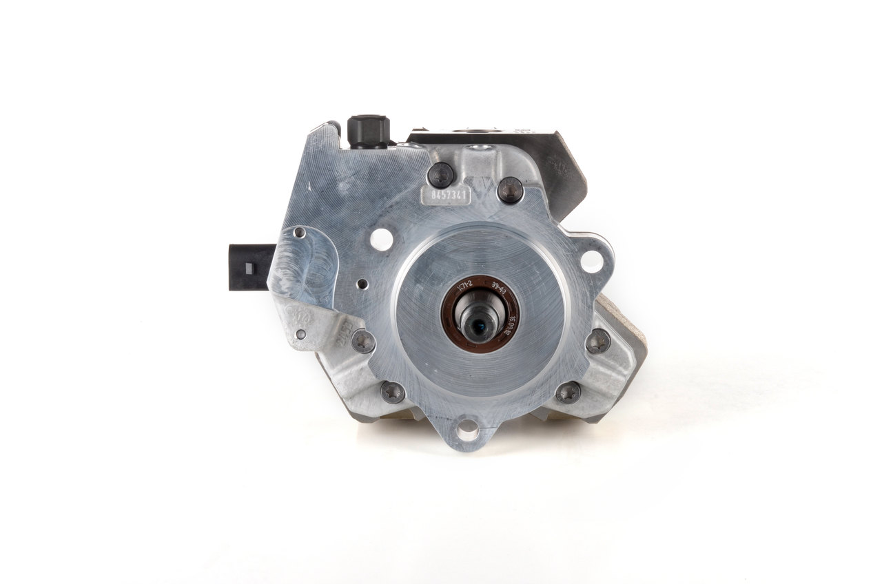 Korkeapainepumppu BOSCH 0 445 010 194 sopivat MERCEDES-BENZ, VW, BMW, TOYOTA, VOLVO halvalla