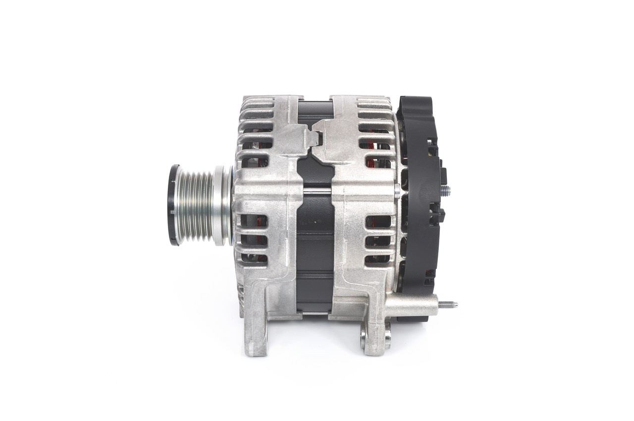 BOSCH 0 121 715 177 Laturi VW Passat CC (357) 3.6 FSI Bensiini 280 hv 2008