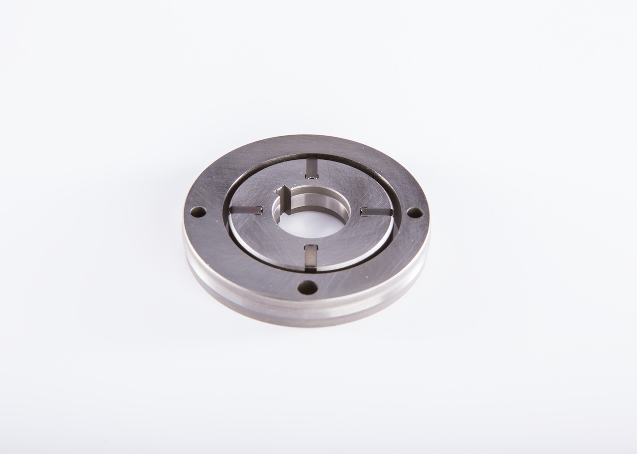 BOSCH 16850V0700 Polttoainepumppu 1 467 030 308