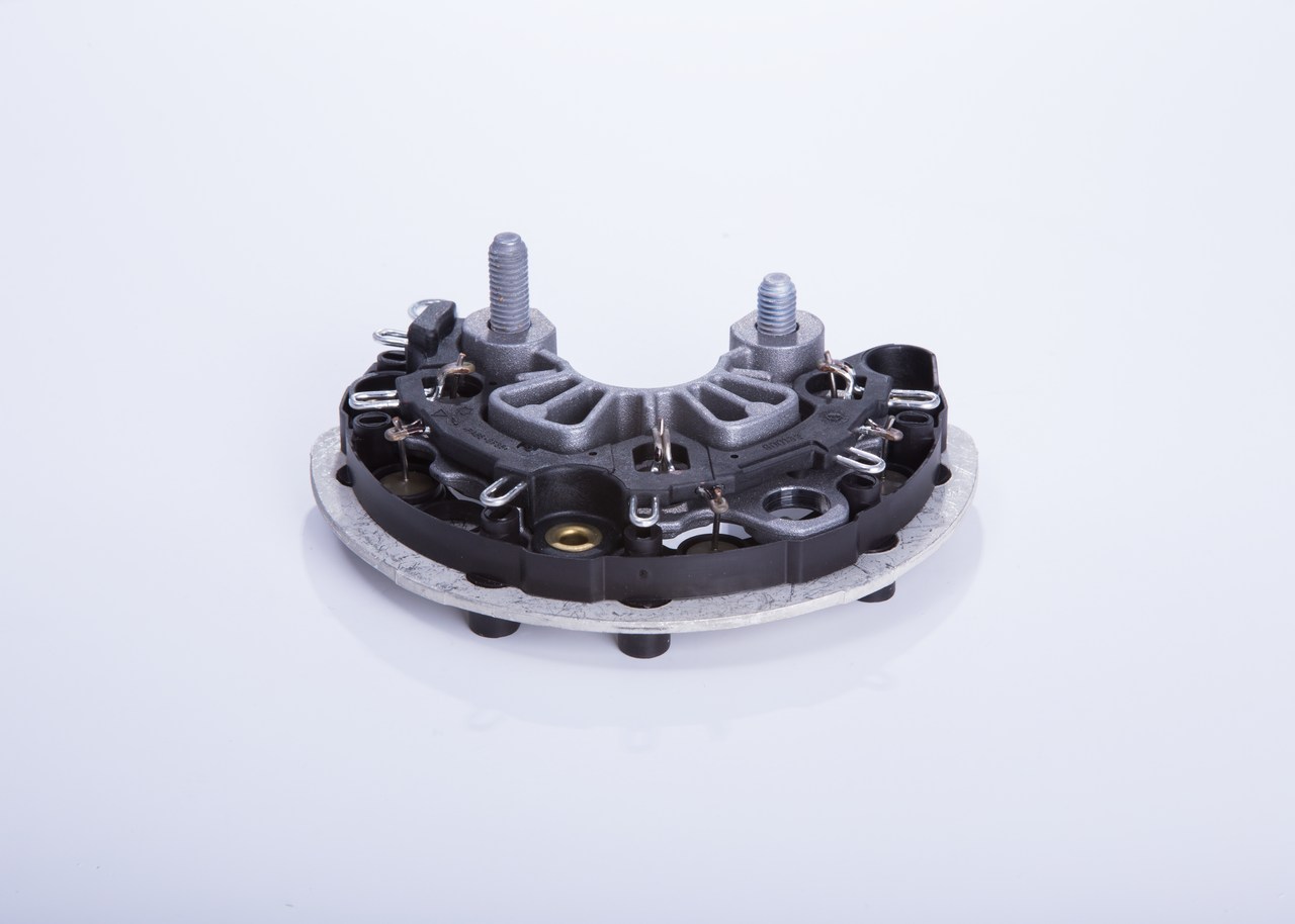 Tasasuuntain, generaattori BOSCH F 00M 133 282 sopivat MERCEDES-BENZ, VW, BMW, TOYOTA, VOLVO halvalla
