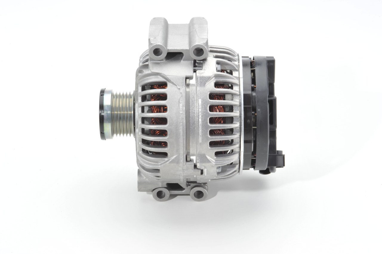 BOSCH 0 124 525 561 Kintamosios srovės generatorius E46 Compact 318Ti 2.0 benzinas 136 AG 2002