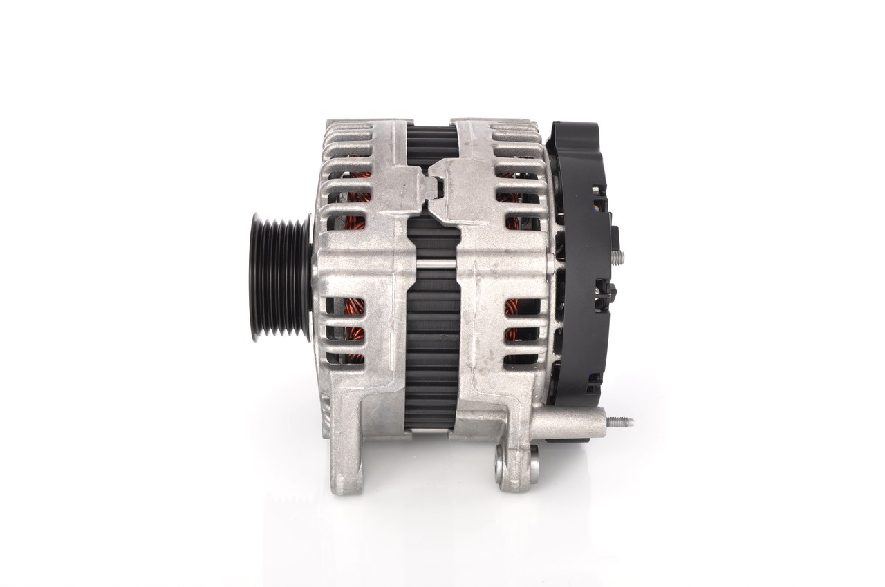 Generator BOSCH 0 121 715 151 der passer til AUDI billig