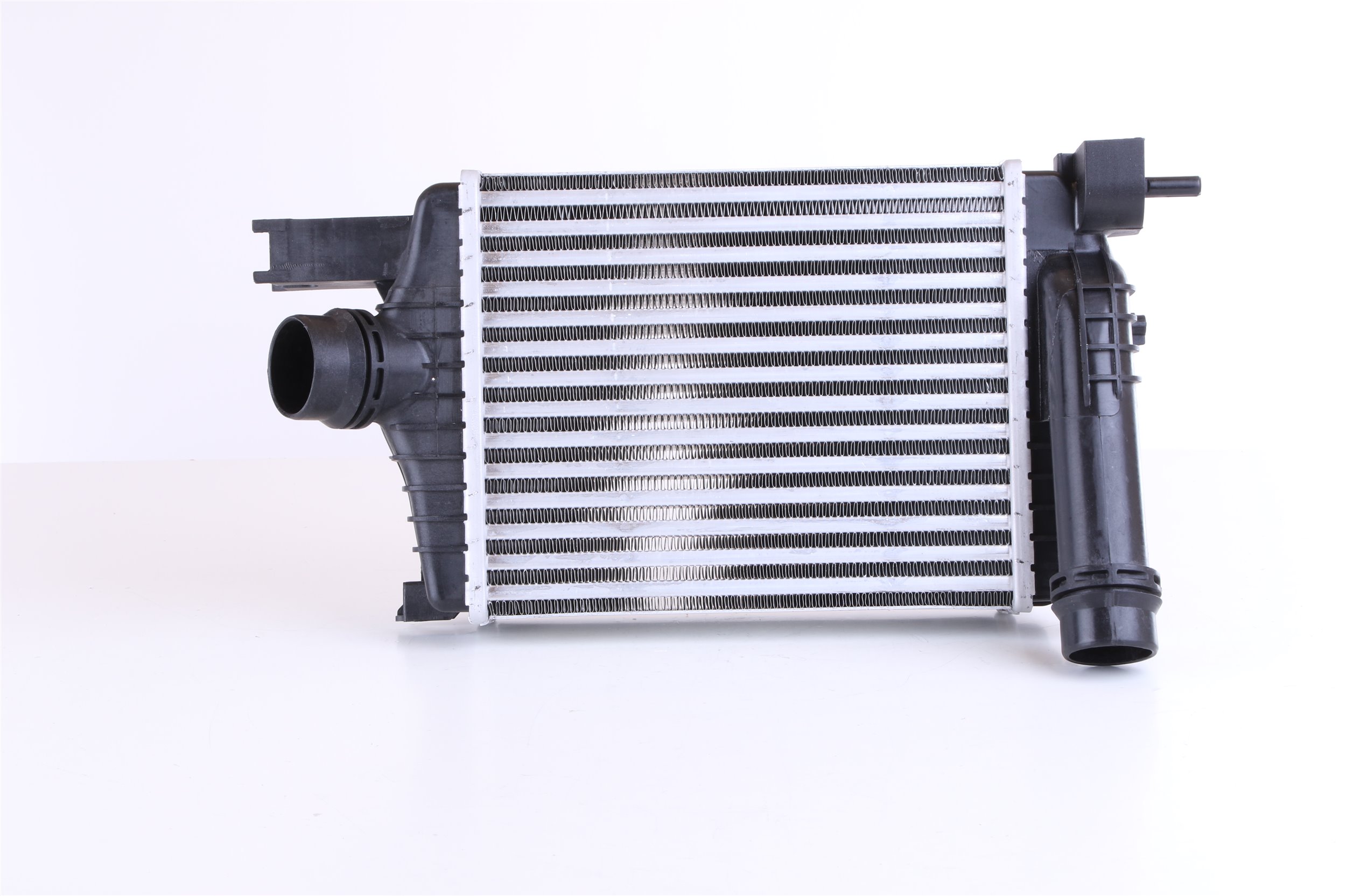 NISSENS Intercooler 96479