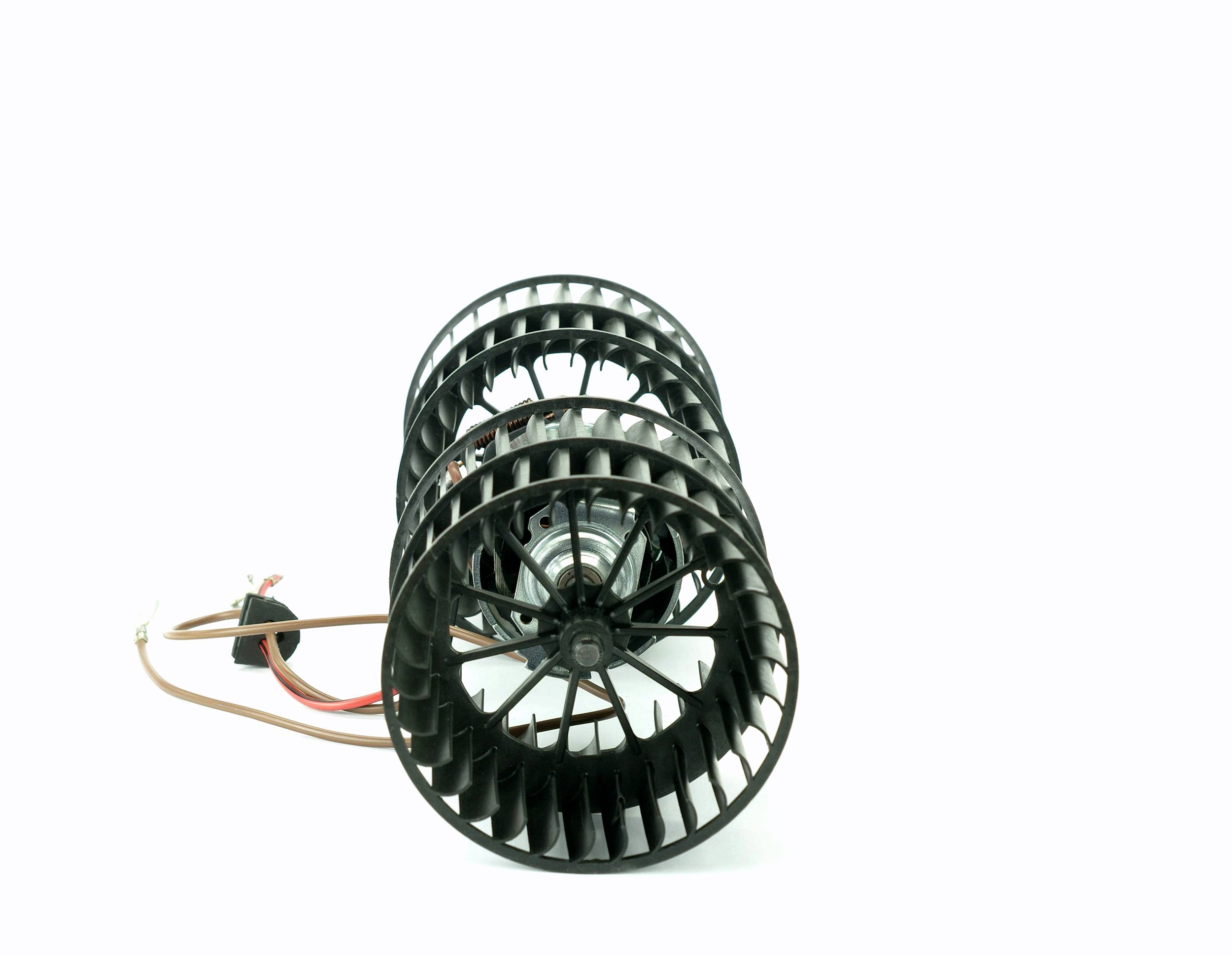 NISSENS 87071 Sisätilapuhallin Ford Sierra Farmari 2.0 Bensiini 90 hv 1982